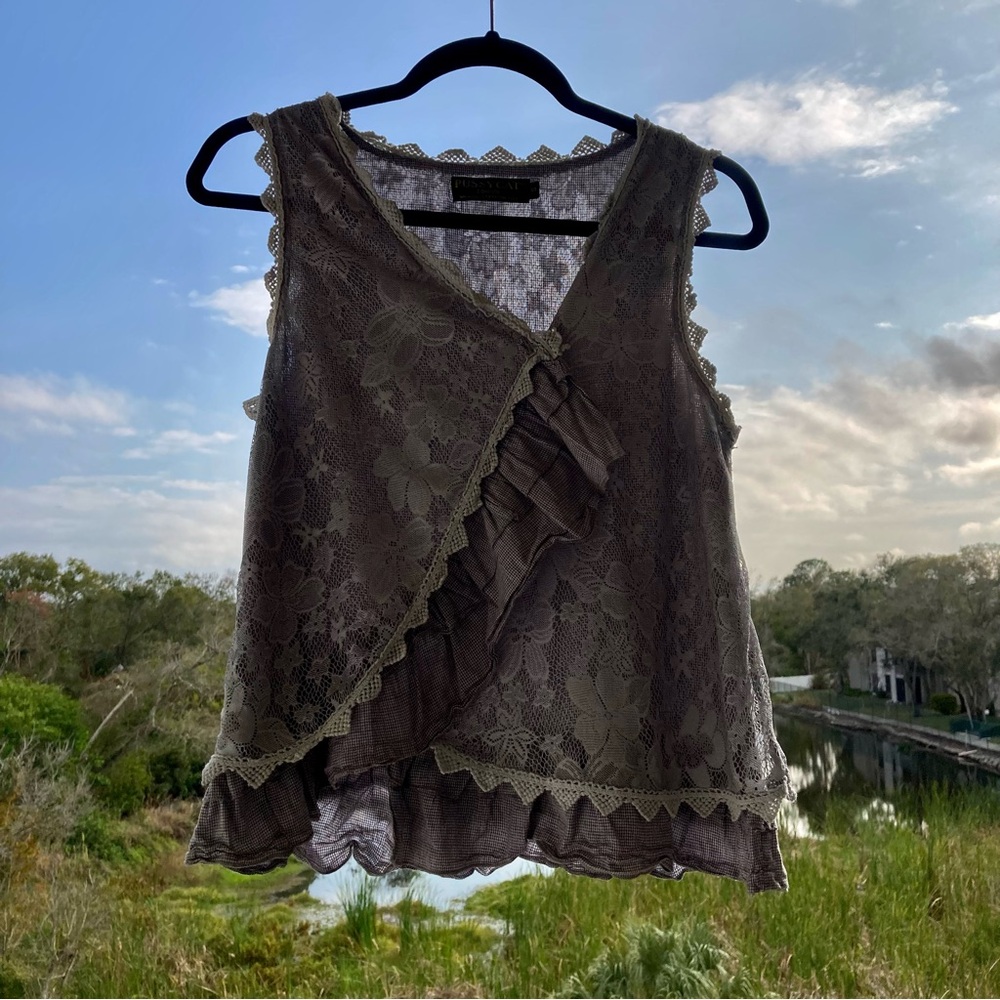 Pussycat London Gray Asymmetrical Sleeveless Blouse with Ruffled Detail
